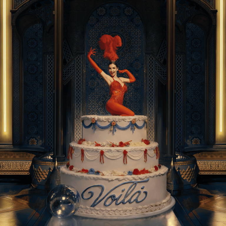 Cover della canzone 'Voilà' di Elettra Lamborghini