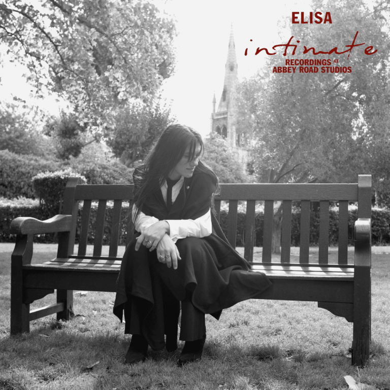 Cover dell'album 'Intimate - Recordings at Abbey Road Studios' di Elisa