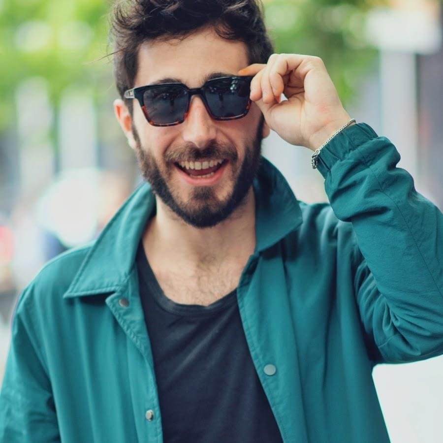 Foto di Emanuele Nazzaro, artista con ruolo nel rap italiano