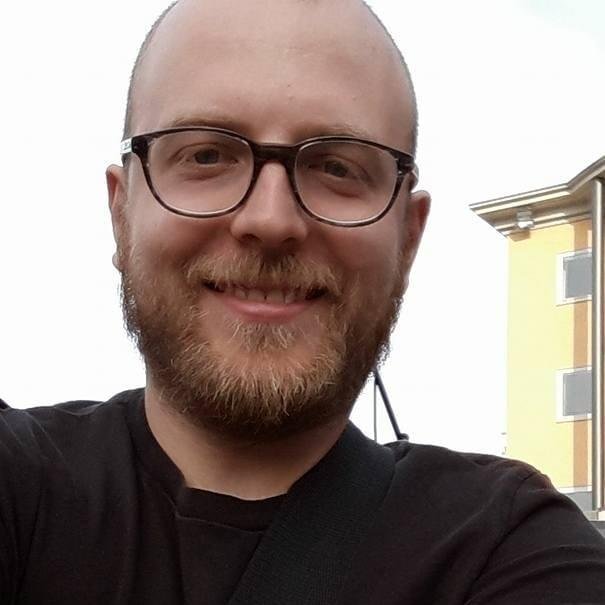 Foto di Enrico Capalbo, artista con ruolo nel rap italiano