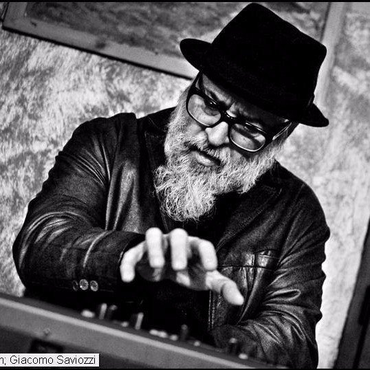 Foto di Franco Santarnecchi, artista con ruolo nel rap italiano