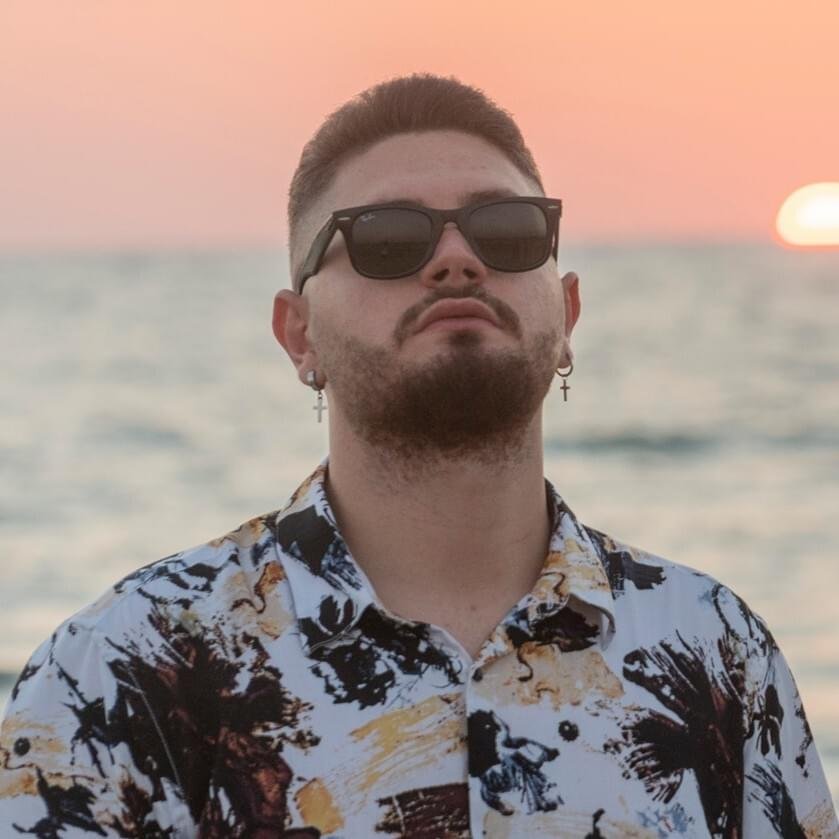 Foto di Gino Leson, artista con ruolo nel rap italiano
