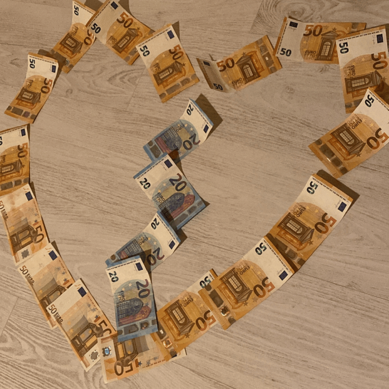 Cover dell'album 'ANTISOCIAL (Pain B4 the Fame) - EP' di Glocky