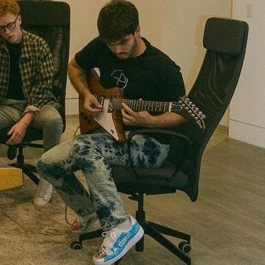 Foto di John Luther, artista con ruolo nel rap italiano