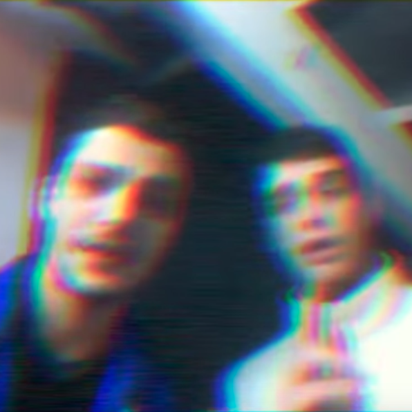 Cover della canzone 'Champions' di Ketama126, Pretty Solero ft. Carl Brave