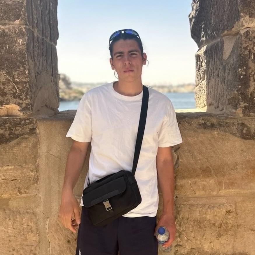 Foto di Léo Mazzoni, artista con ruolo nel rap italiano