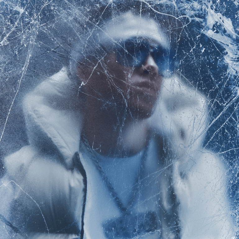 Cover dell'album 'MARIO III' di Low-Red