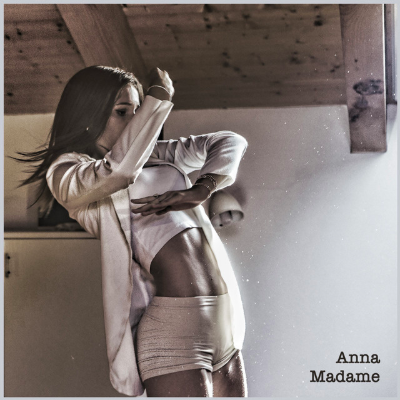 Cover della canzone 'Anna' di Madame