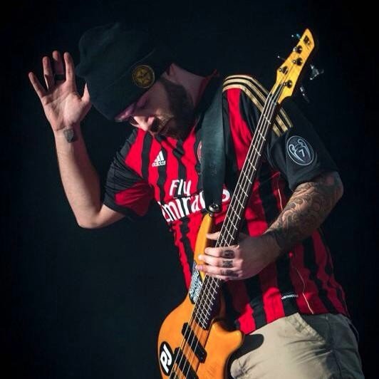Foto di Marco Manueddu, artista con ruolo nel rap italiano