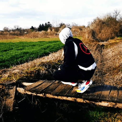 Foto di Mihajlo Dimić, artista con ruolo nel rap italiano