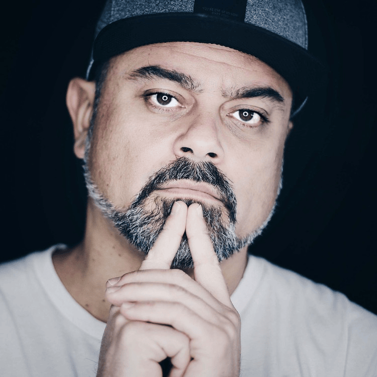 Foto di Nach, artista con ruolo nel rap italiano
