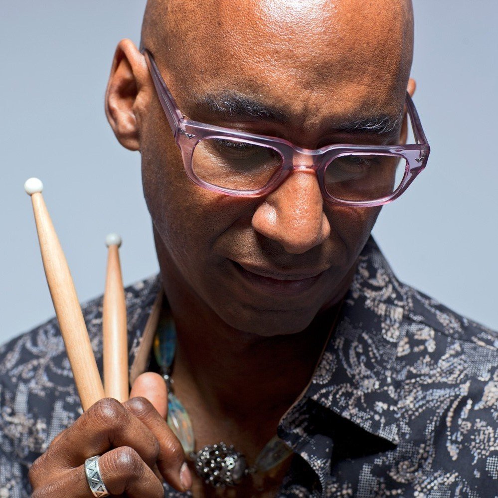Foto di Omar Hakim, artista con ruolo nel rap italiano