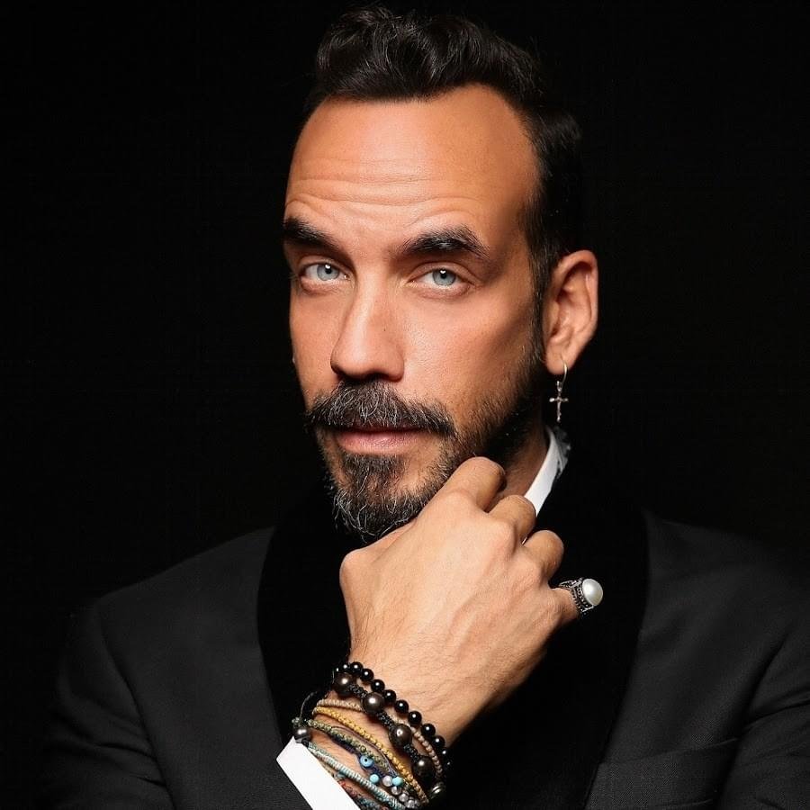 Foto di Panos Mouzourakis, artista con ruolo nel rap italiano