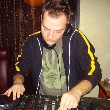 Foto di Sergio Galoyan, artista con ruolo nel rap italiano