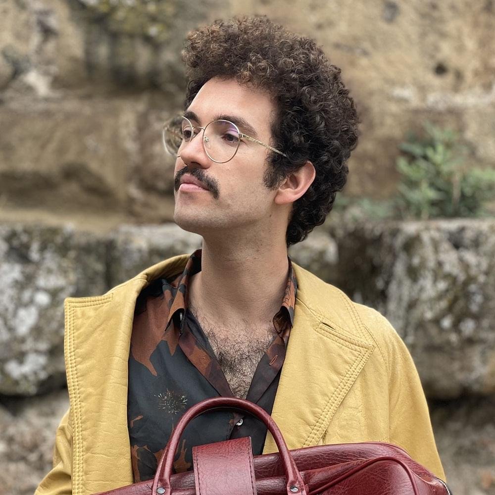 Foto di Simone Guzzino, artista con ruolo nel rap italiano