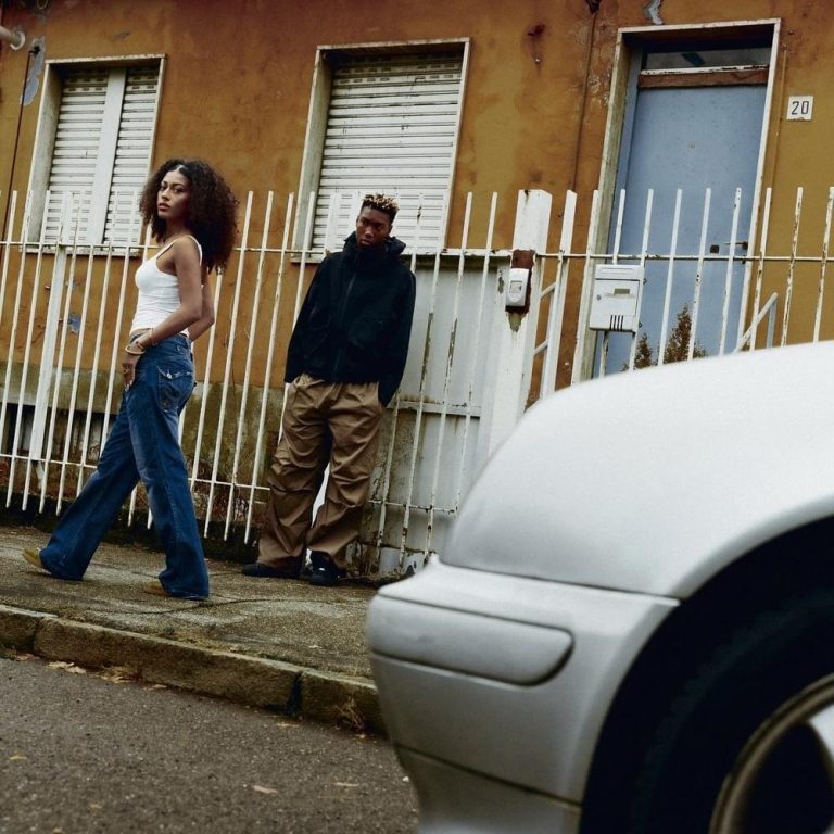 Cover della canzone 'CATCALLING' di The Luxe