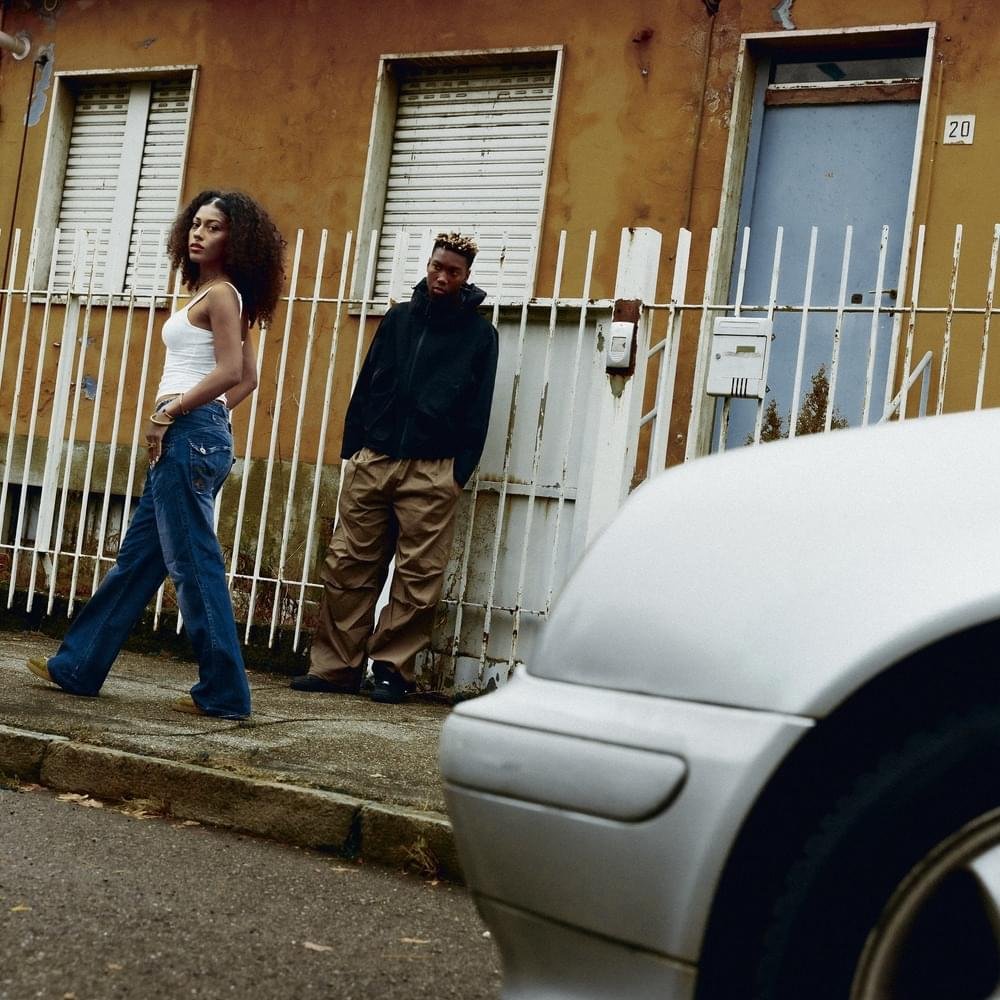 Cover della canzone 'CATCALLING' di The Luxe