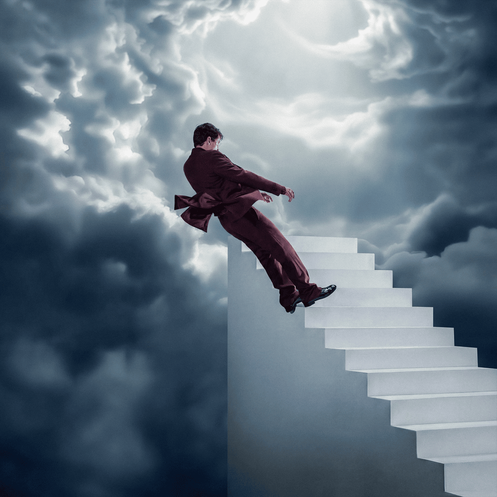 Cover dell'album 'NON GUARDARE + GIÙ (Deluxe)' di Tredici Pietro