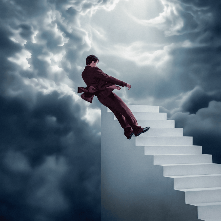 Cover della canzone 'uomo che cade' di Tredici Pietro