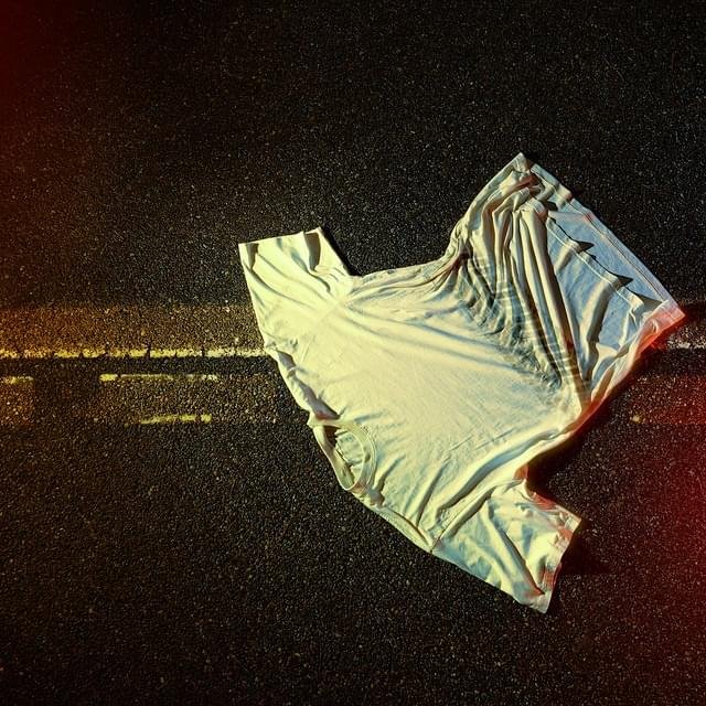 Cover della canzone '100km / H' di Ugo Crepa ft. Claver Gold