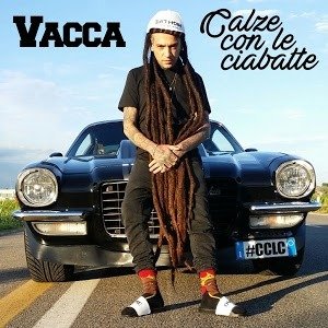 Cover della canzone 'Calze con le ciabatte' di Vacca