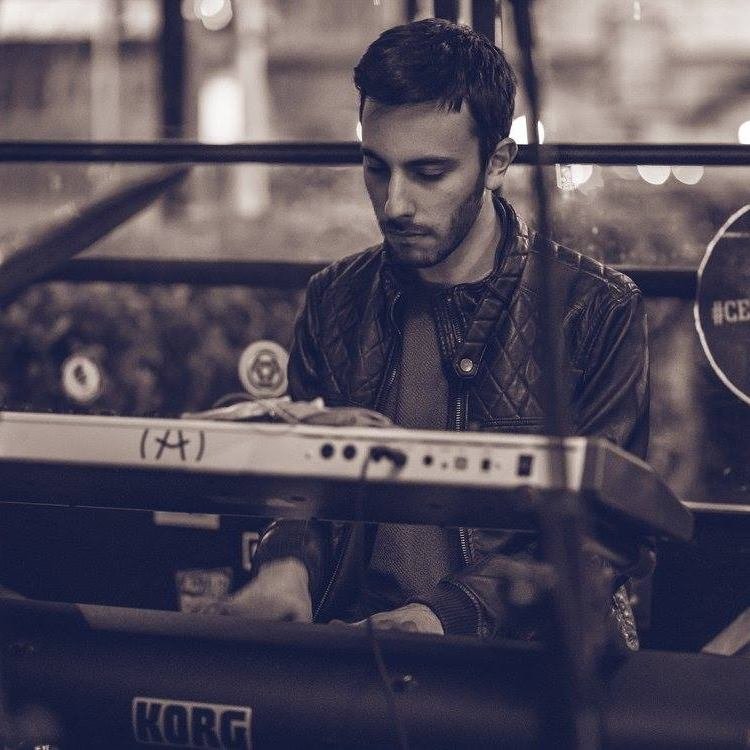Foto di Alessandro Pollio, artista con ruolo nel rap italiano