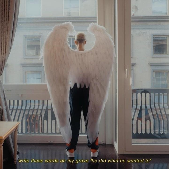 Cover della canzone 'REEBOK FREESTYLE' di Axos