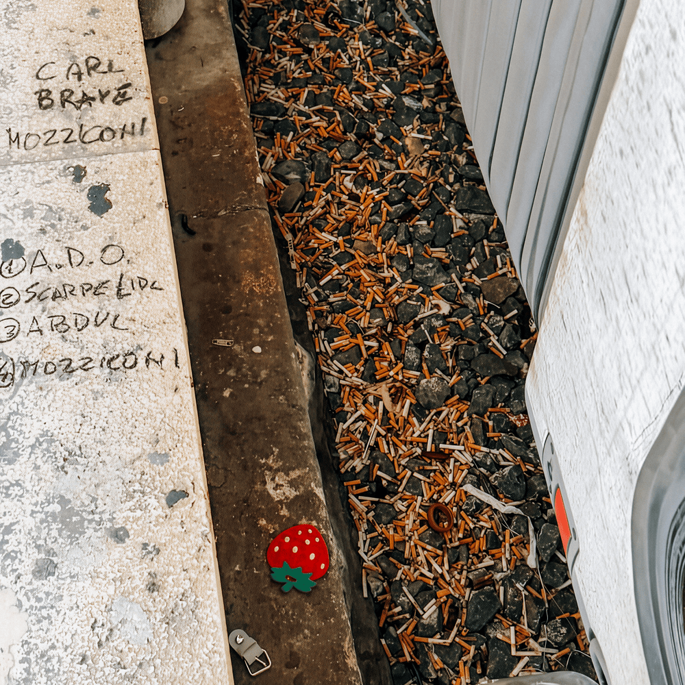 Cover dell'album 'MOZZICONI - EP' di Carl Brave