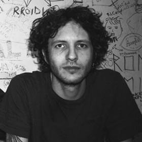 Foto di Cesare Petulicchio, artista con ruolo nel rap italiano