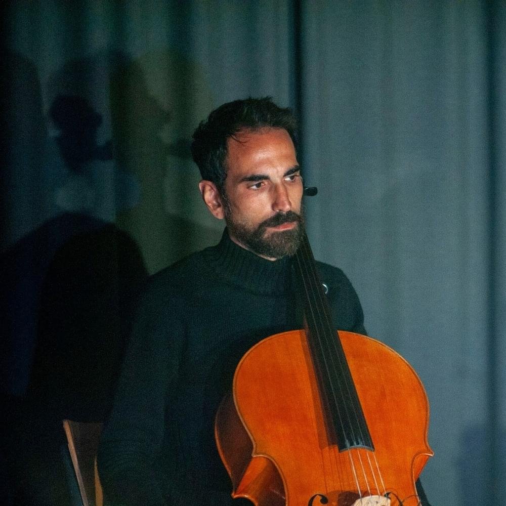 Foto di Davide Maria Viola, artista con ruolo nel rap italiano