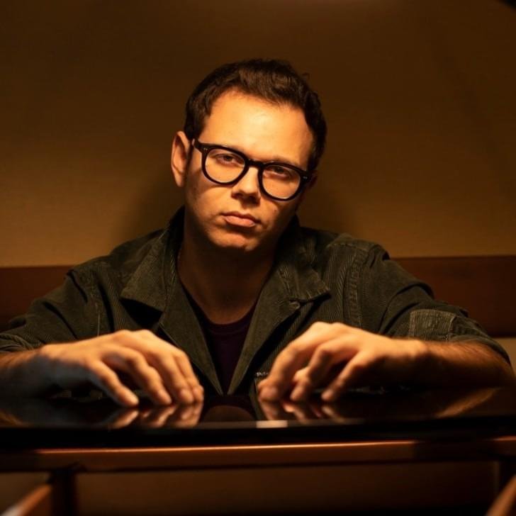 Foto di Giovanni Sciabbarrasi, artista con ruolo nel rap italiano