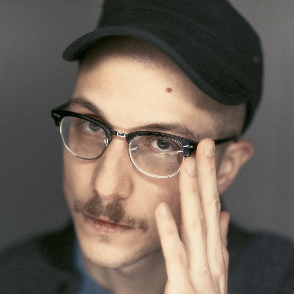 Foto di i cani, artista con ruolo nel rap italiano