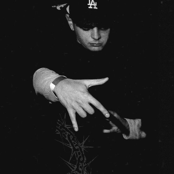 Foto di Joele Saturno, artista con ruolo nel rap italiano