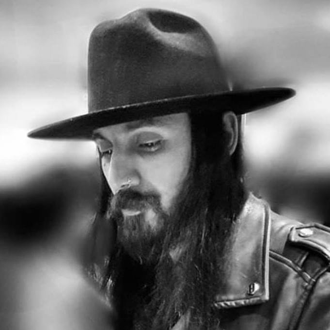 Foto di Karim Qqru, artista con ruolo nel rap italiano