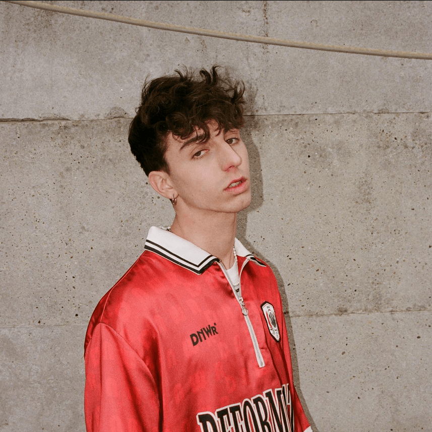 Foto di KONTI flowerchild, artista con ruolo nel rap italiano