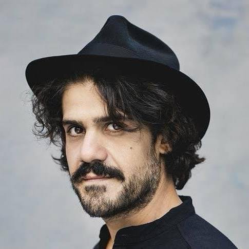 Foto di Mannarino, artista con ruolo nel rap italiano