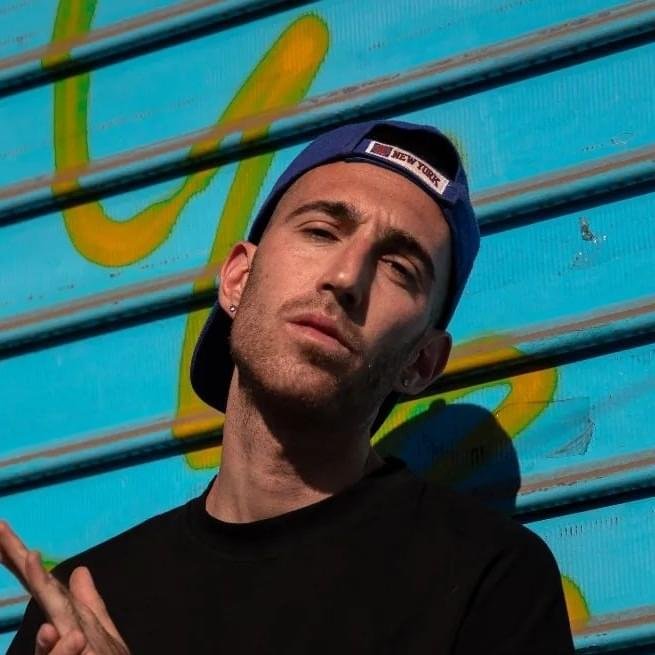 Foto di Morris Gola, artista con ruolo nel rap italiano