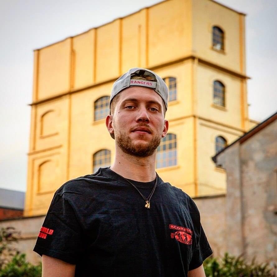 Foto di Neazy Nez, artista con ruolo nel rap italiano