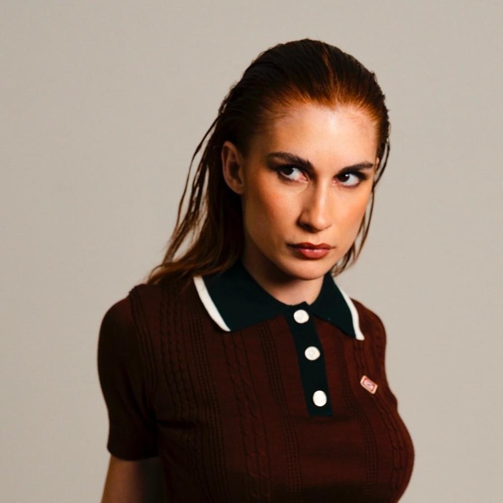 Foto di Ottobre, artista con ruolo nel rap italiano