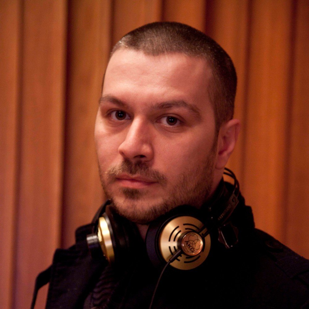 Foto di Roberto T, artista con ruolo nel rap italiano