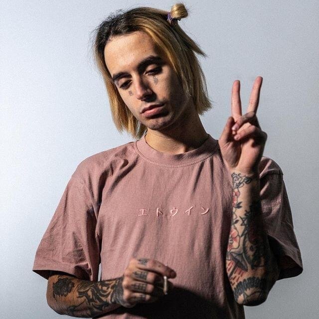 Foto di Tome, artista con ruolo nel rap italiano