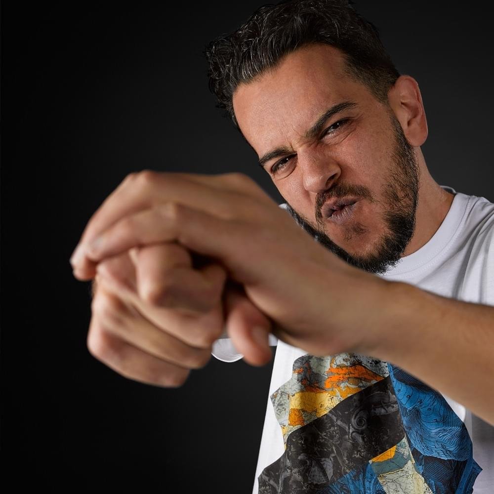 Cover della canzone 'Non è finita qui' di Tormento