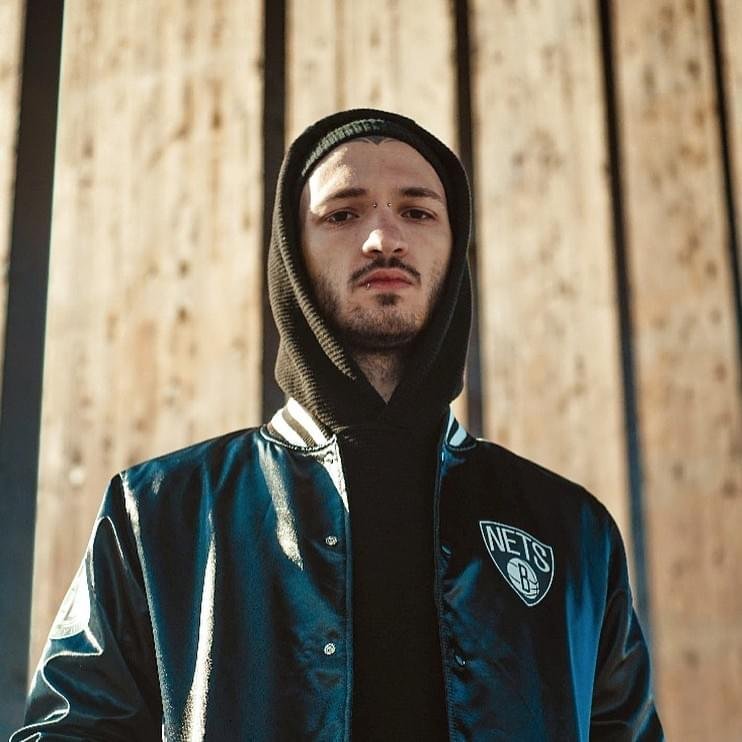 Foto di Valerio Papa, artista con ruolo nel rap italiano