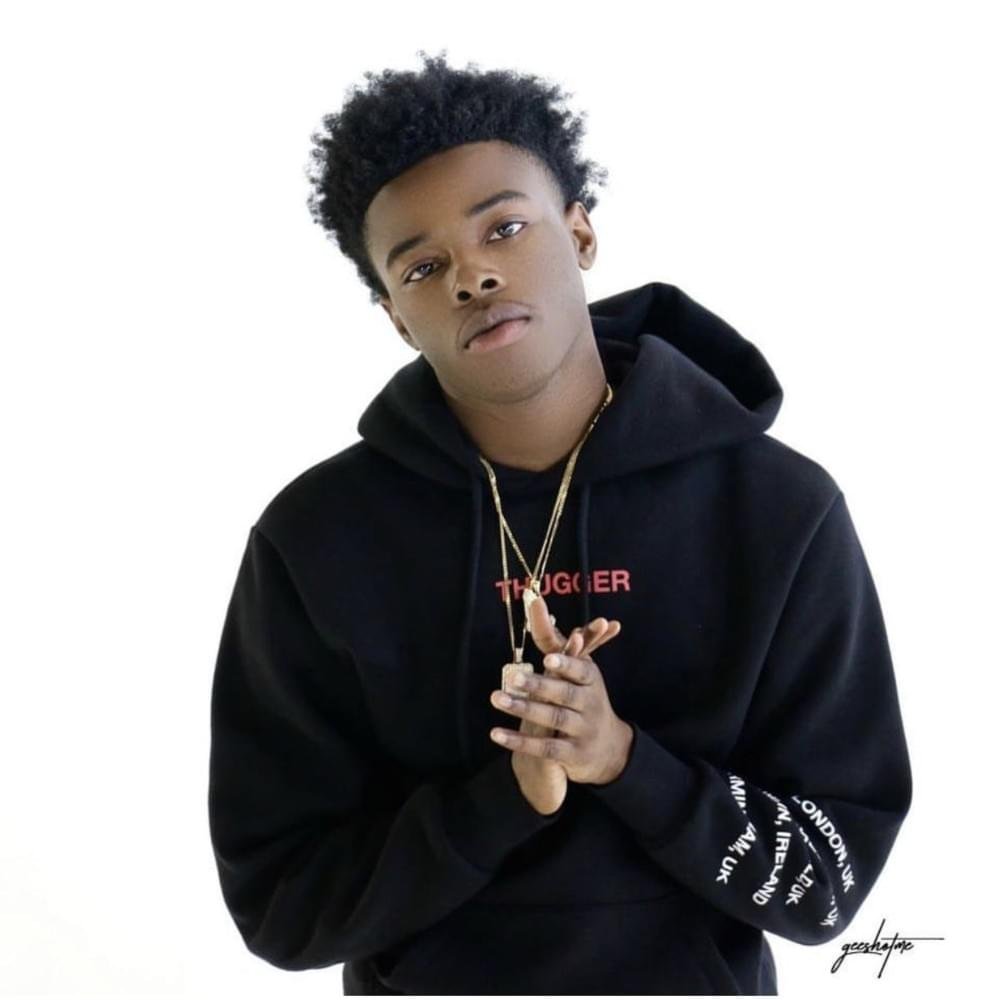 Foto di Yung Bino, artista con ruolo nel rap italiano