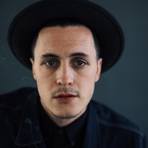 Foto di Britten Newbill, artista con ruolo nel rap italiano