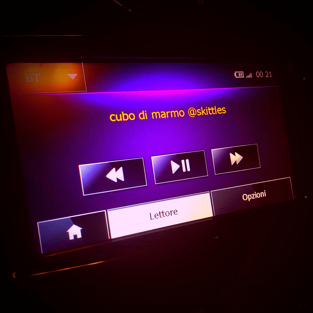 Cover della canzone 'cubo di marmo' di 10k watt