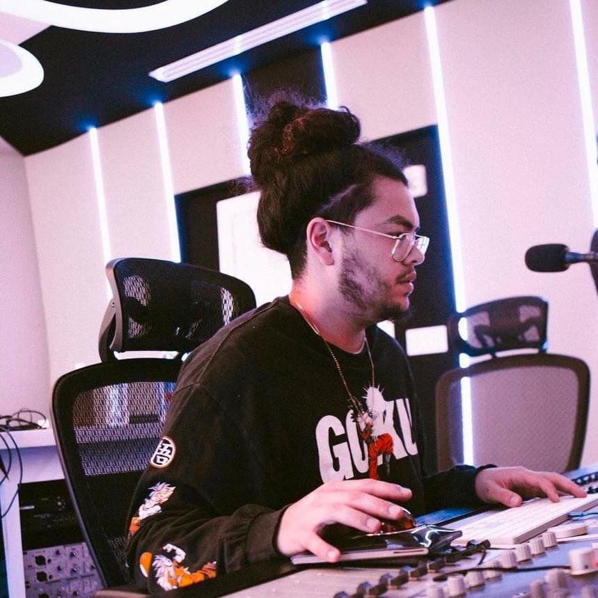 Foto di Adam Hendrix, artista con ruolo nel rap italiano