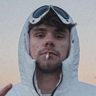 Foto di Giovanealfry, artista con ruolo nel rap italiano