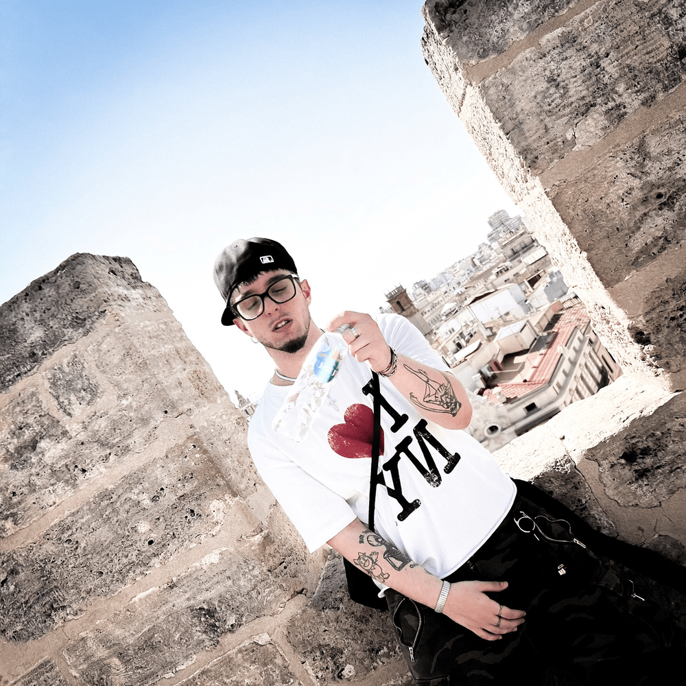 Foto di Luxeffer, artista con ruolo nel rap italiano