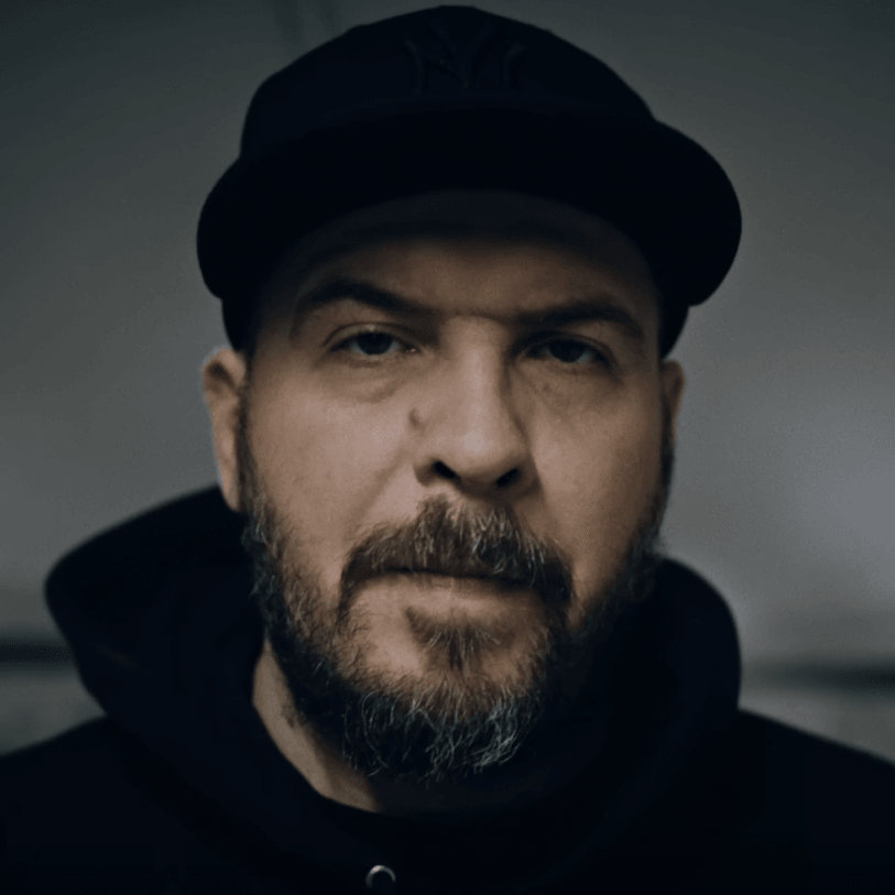 Foto di O.S.T.R., artista con ruolo nel rap italiano